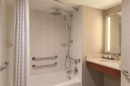 Embassy Suites by Hilton Orlando International Drive ICON Park - image 21
