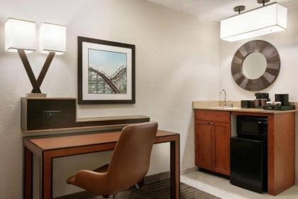 Embassy Suites by Hilton Orlando International Drive ICON Park - image 28