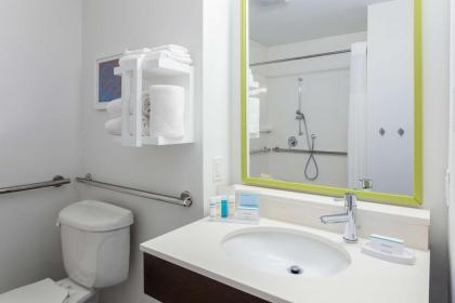 Hampton Inn By Hilton & Suites Orlando Intl Dr N - image 13