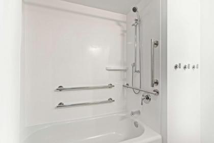 Hampton Inn By Hilton & Suites Orlando Intl Dr N - image 20