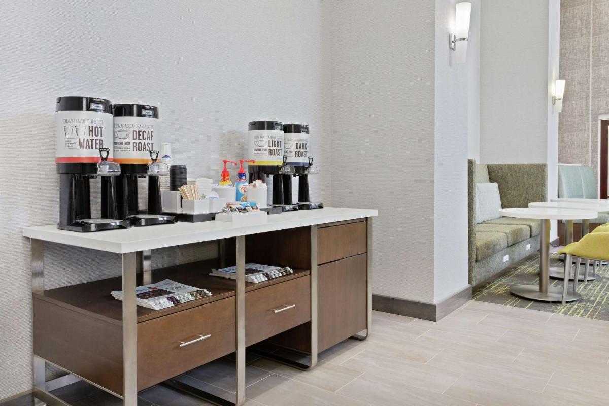 Hampton Inn By Hilton & Suites Orlando Intl Dr N - image 7