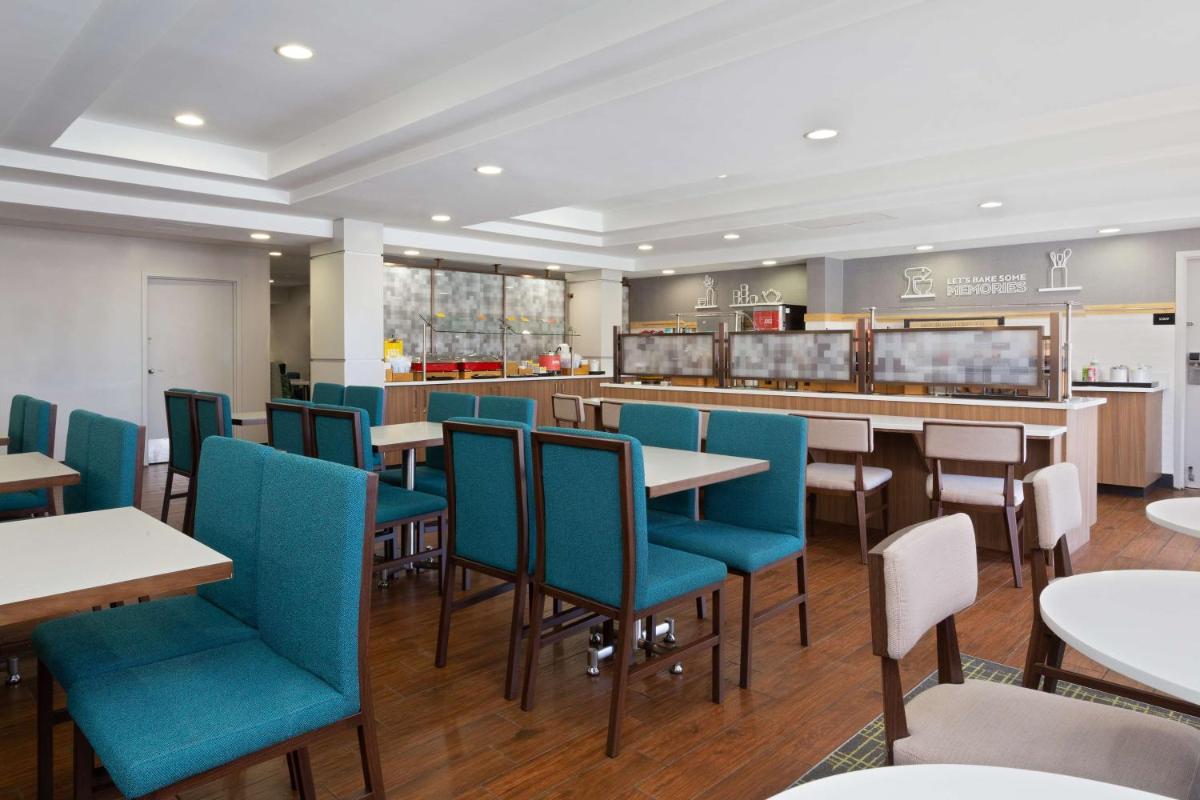 Hampton Inn By Hilton Orlando Near Universal Blv/International Dr - image 5