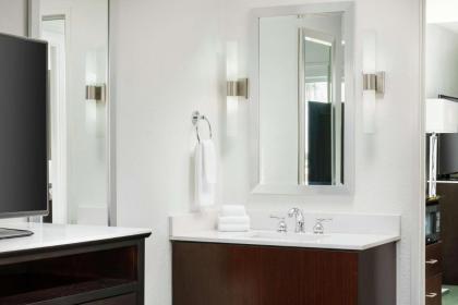 Embassy Suites By Hilton Orlando/Lake Buena Vista Resort - image 19