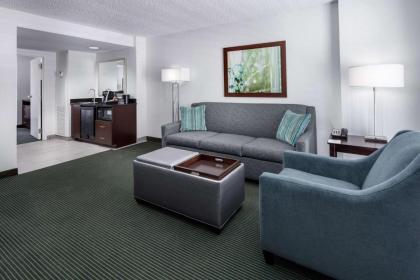 Embassy Suites By Hilton Orlando/Lake Buena Vista Resort - image 21