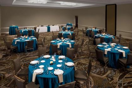 Embassy Suites By Hilton Orlando/Lake Buena Vista Resort - image 27