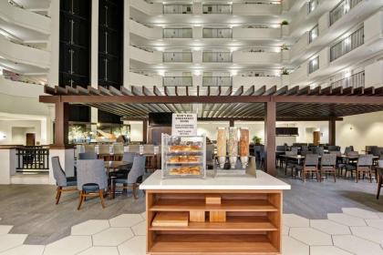 Embassy Suites By Hilton Hotel Orlando-Downtown - image 10