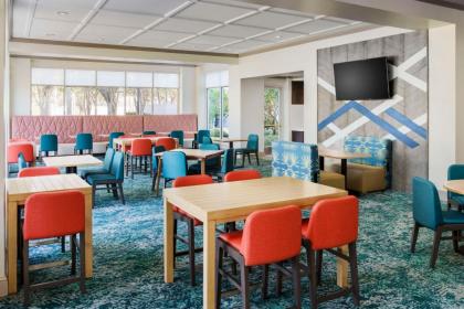 Hilton Garden Inn Orlando Seaworld International Center - image 9