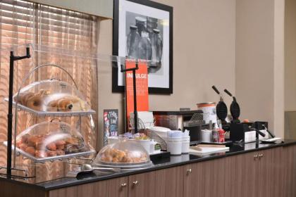 Hampton Inn By Hilton Orlando-At Universal Studios - image 18