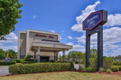 Hampton Inn By Hilton Orlando-At Universal Studios - image 2
