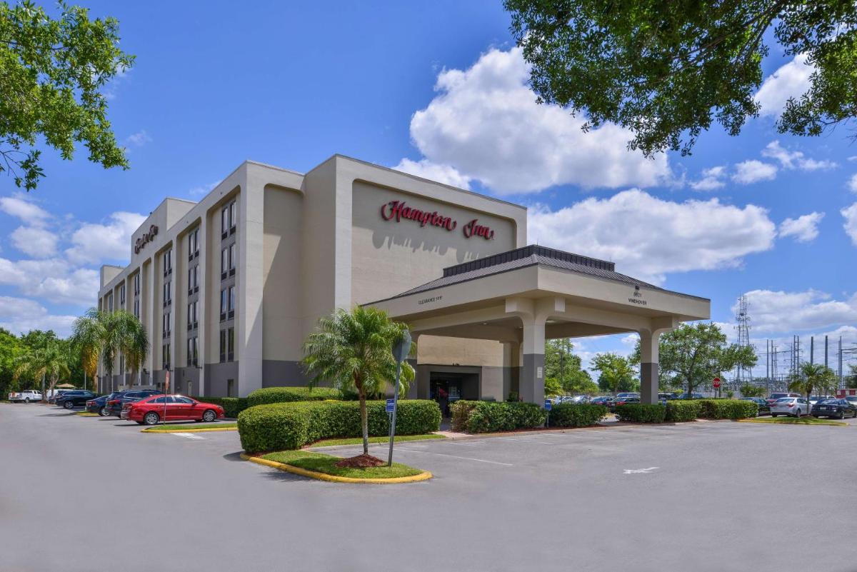 Hampton Inn By Hilton Orlando-At Universal Studios - image 3