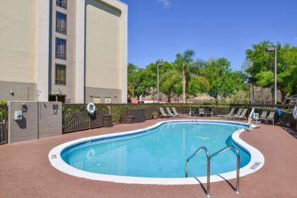 Hampton Inn By Hilton Orlando-At Universal Studios - image 8