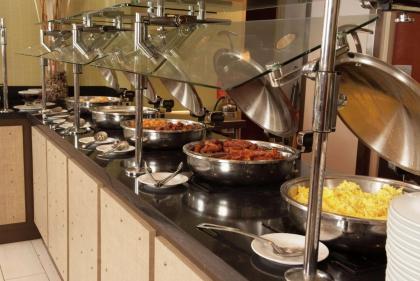 Hilton Garden Inn Orlando Airport - image 12