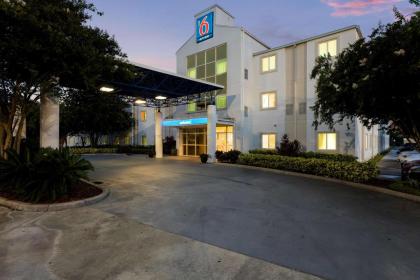 Motel 6 Orlando - International Drive - image 4