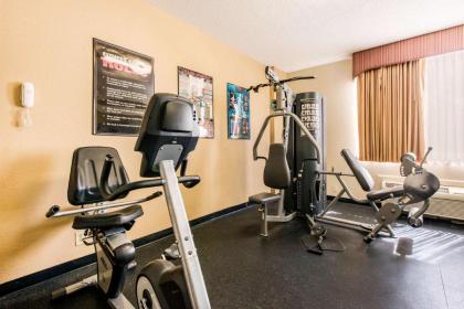 Quality Inn & Suites Near the Theme Parks - image 20