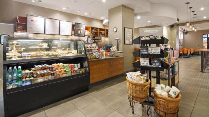The Florida Hotel & Conference Center in the Florida Mall - image 14