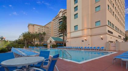 The Florida Hotel & Conference Center in the Florida Mall - image 3