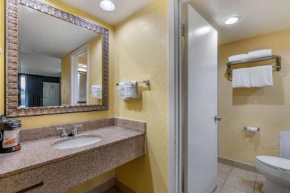 Clarion Inn International Drive - image 23