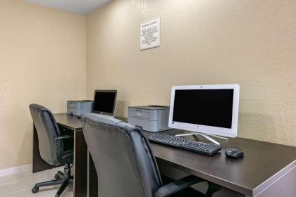 Clarion Inn International Drive - image 29