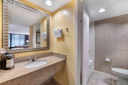 Clarion Inn International Drive - image 9