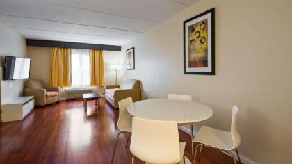 Best Western Airport Inn & Suites - image 12