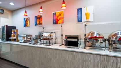 Best Western Airport Inn & Suites - image 28