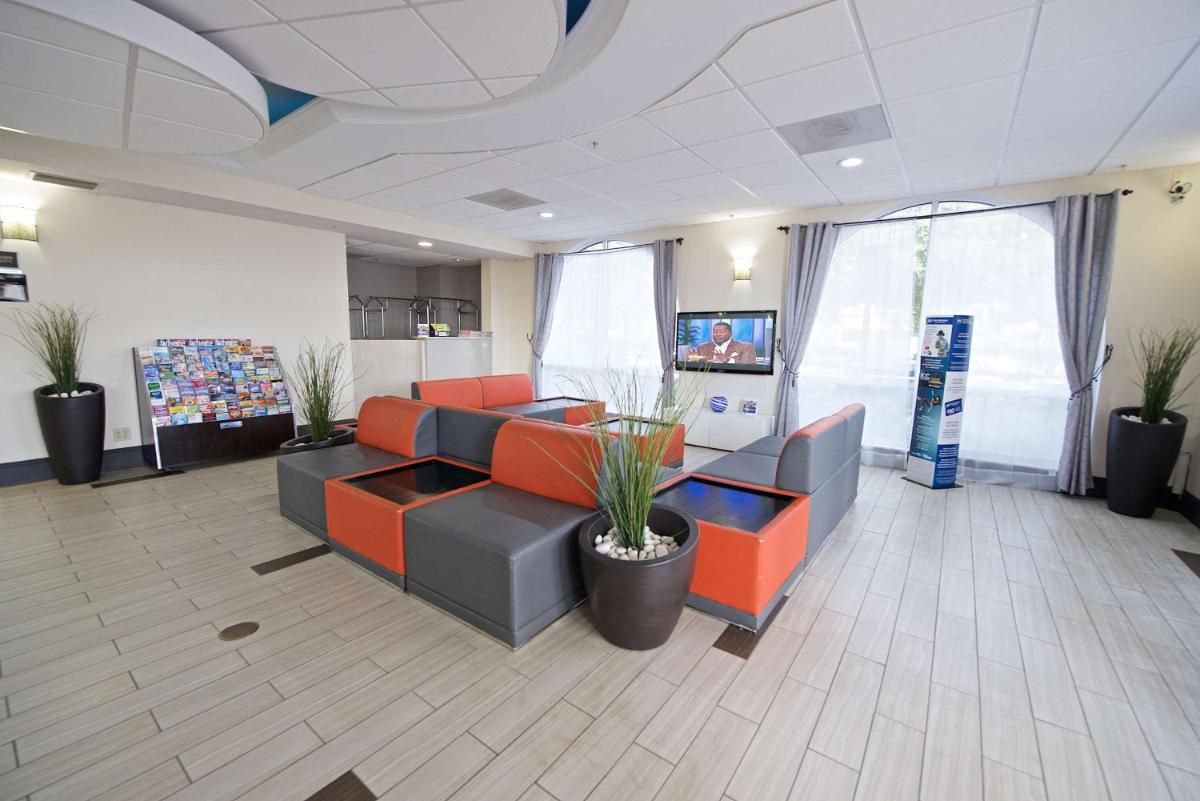 Best Western Airport Inn & Suites - image 4