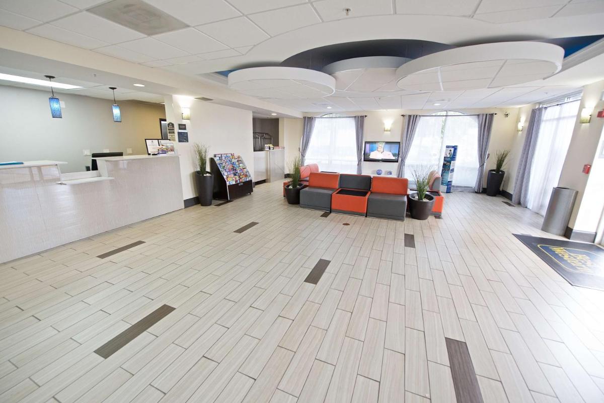 Best Western Airport Inn & Suites - image 5