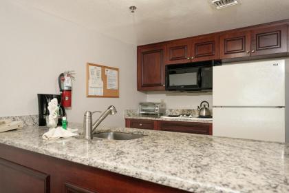 Parc Corniche Suites Hotel - image 24