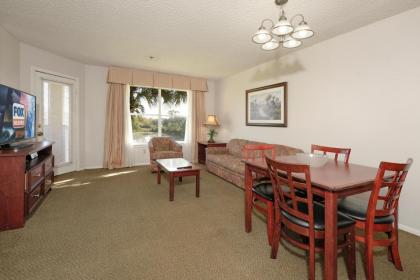 Parc Corniche Suites Hotel - image 26