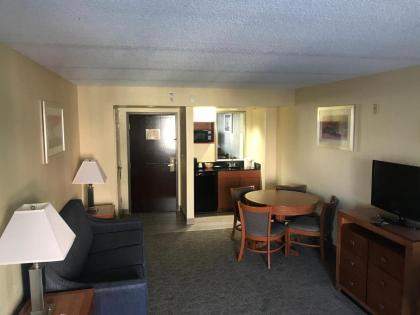 Wingate by Wyndham Convention Ctr Closest Universal Orlando - image 25