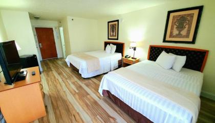 Monumental Movieland Hotel - image 5