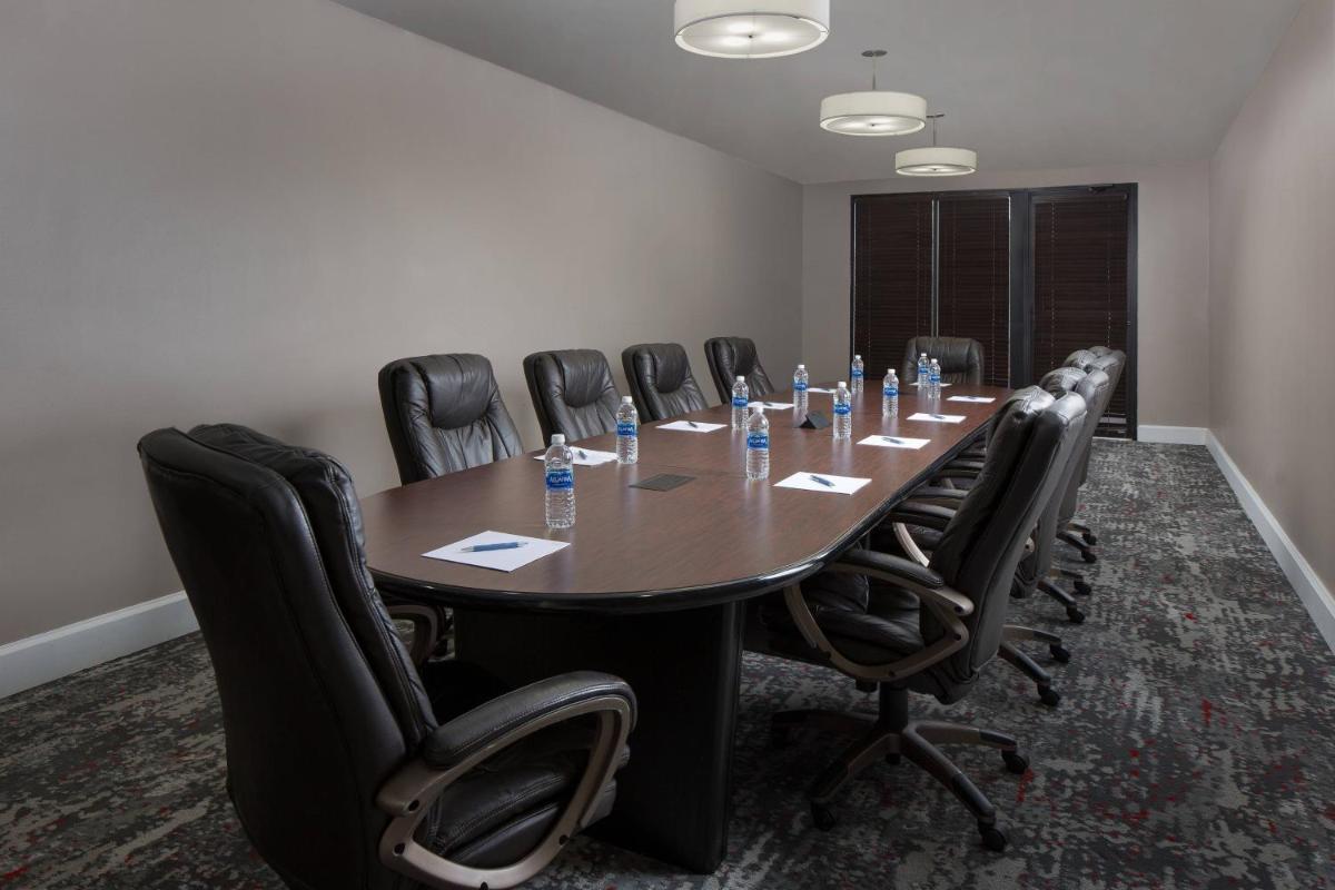 Four Points by Sheraton Orlando International Drive - image 3