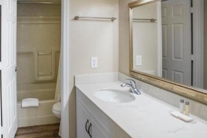 Bryan's Spanish Cove - image 15