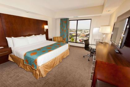 Ramada Plaza Resort & Suites by Wyndham Orlando Intl Drive - image 28