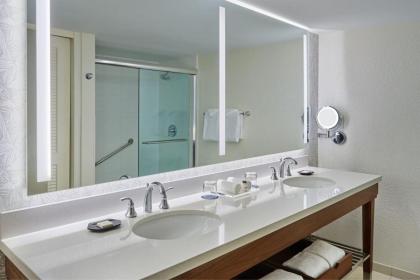 Sheraton Orlando Lake Buena Vista Resort - image 3