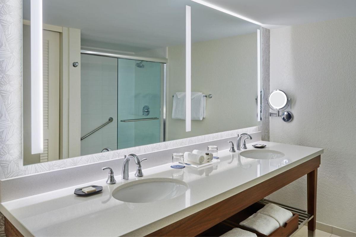 Sheraton Orlando Lake Buena Vista Resort - image 3