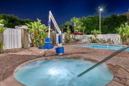 Comfort Suites Near Universal Orlando Resort - image 12