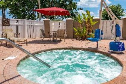 Comfort Suites Near Universal Orlando Resort - image 22