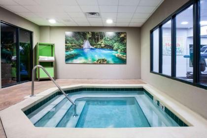 Wingate by Wyndham Orlando International Airport - image 12
