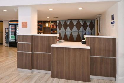 Mai Hana Hotel - International Drive - image 16