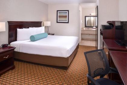 Mai Hana Hotel - International Drive - image 29