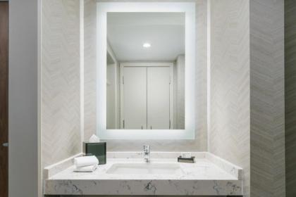 Courtyard by Marriott Orlando Downtown - image 12