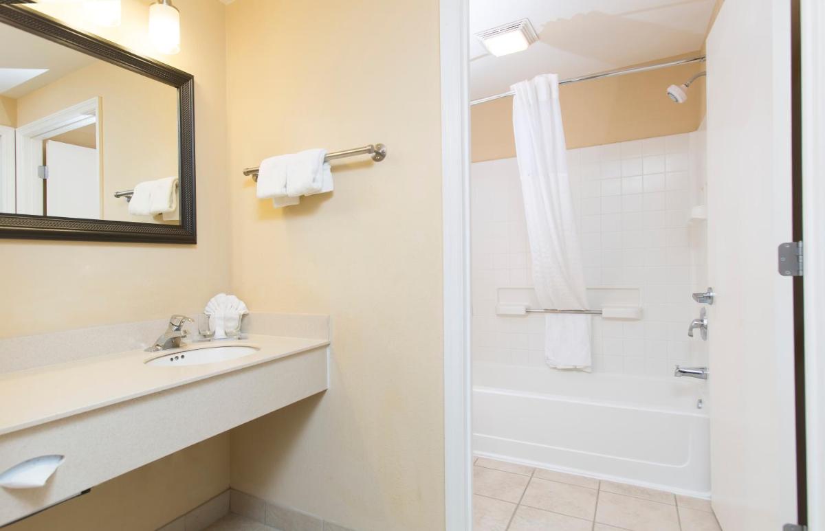 Staysky Suites I-Drive Orlando - image 4