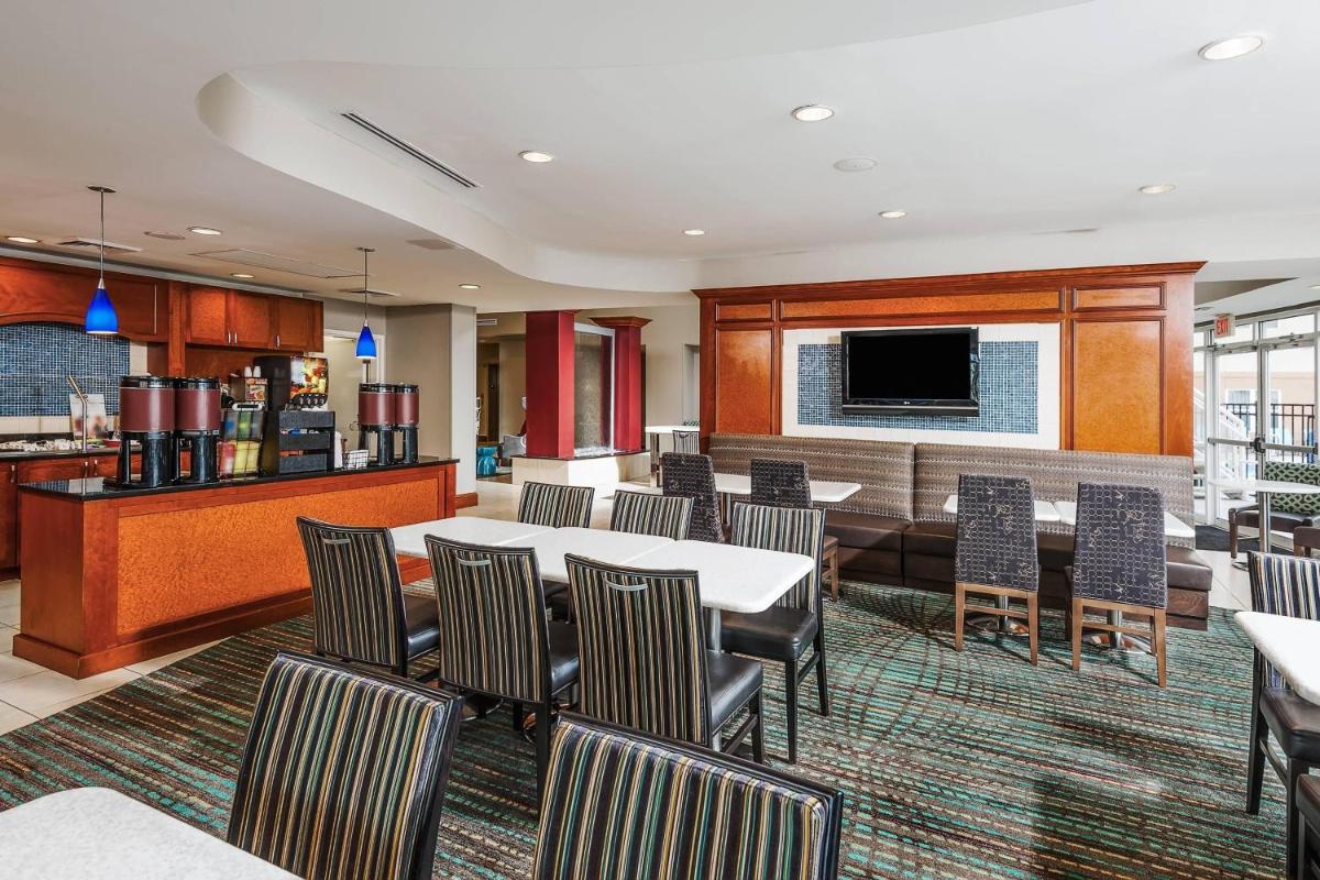 Residence Inn by Marriott Orlando Airport - image 3