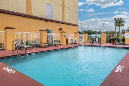 Comfort Suites Orlando Airport - image 20