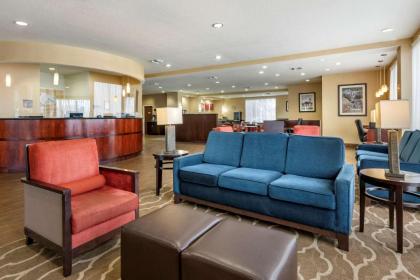 Comfort Suites Orlando Airport - image 3