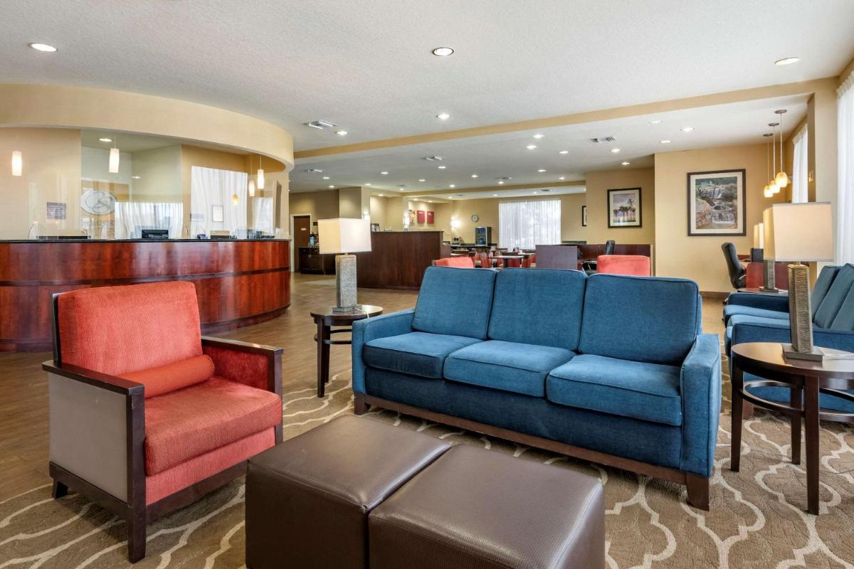 Comfort Suites Orlando Airport - image 3