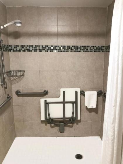 Ramada by Wyndham Suites Orlando Airport - image 5