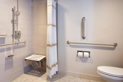 Marriott Orlando Airport Lakeside - image 18