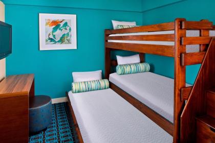 Fairfield Inn & Suites by Marriott Orlando Lake Buena Vista in the Marriott Village - image 11